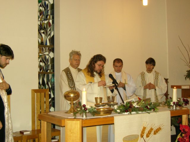 hlucas1jan7.jpg