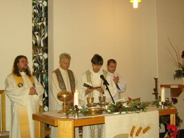 hlucas1jan9.jpg